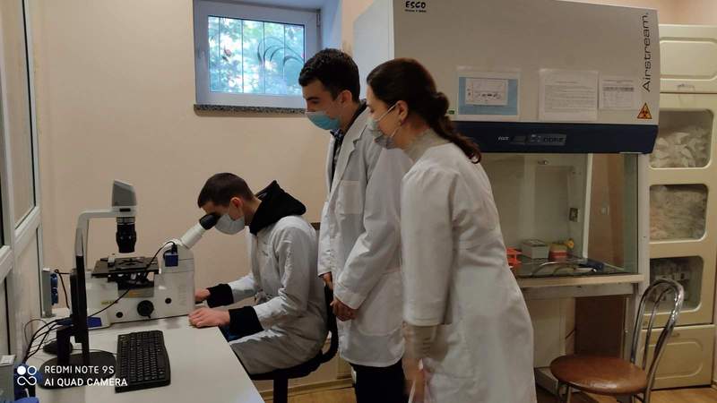 Лабораторія мікробіології, імунології та біотехнологій